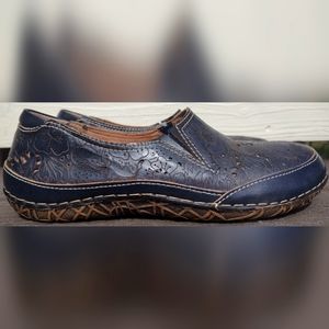 L'Artiste Spring Step Libora Slip On Womens Shoe Size 38 EU 7 US NavyBlue Floral